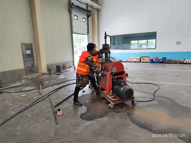 余江厂房地面下沉塌陷注浆加固施工